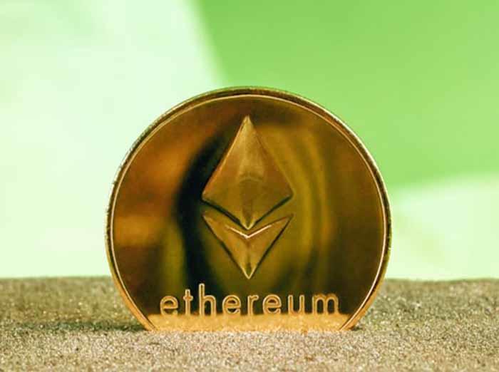 ETH波动性飙升至83%，市场情绪紧张