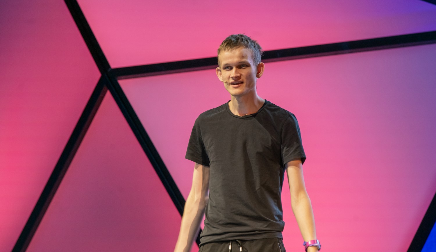 Vitalik Buterin 将 Meme 币兑换为 ETH，向 Crypto Policy Group 捐赠 100 万美元